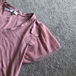 Rose & Olive Flutter Sleeve T-Shirt